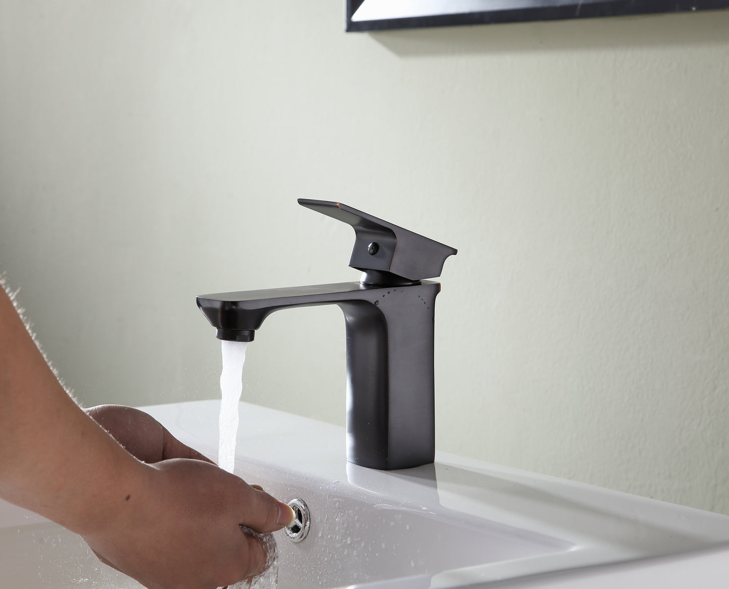 Promenade Single Hole Single Handle Bathroom Faucet
