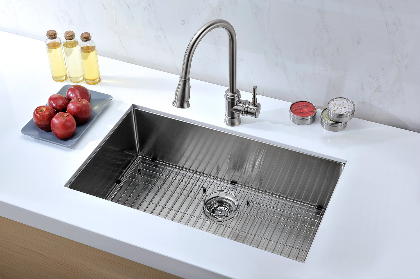 Vanguard Undermount Stainless Steel 32 in. 0-Hole Single Bowl Kitchen Sink in Brushed Satin