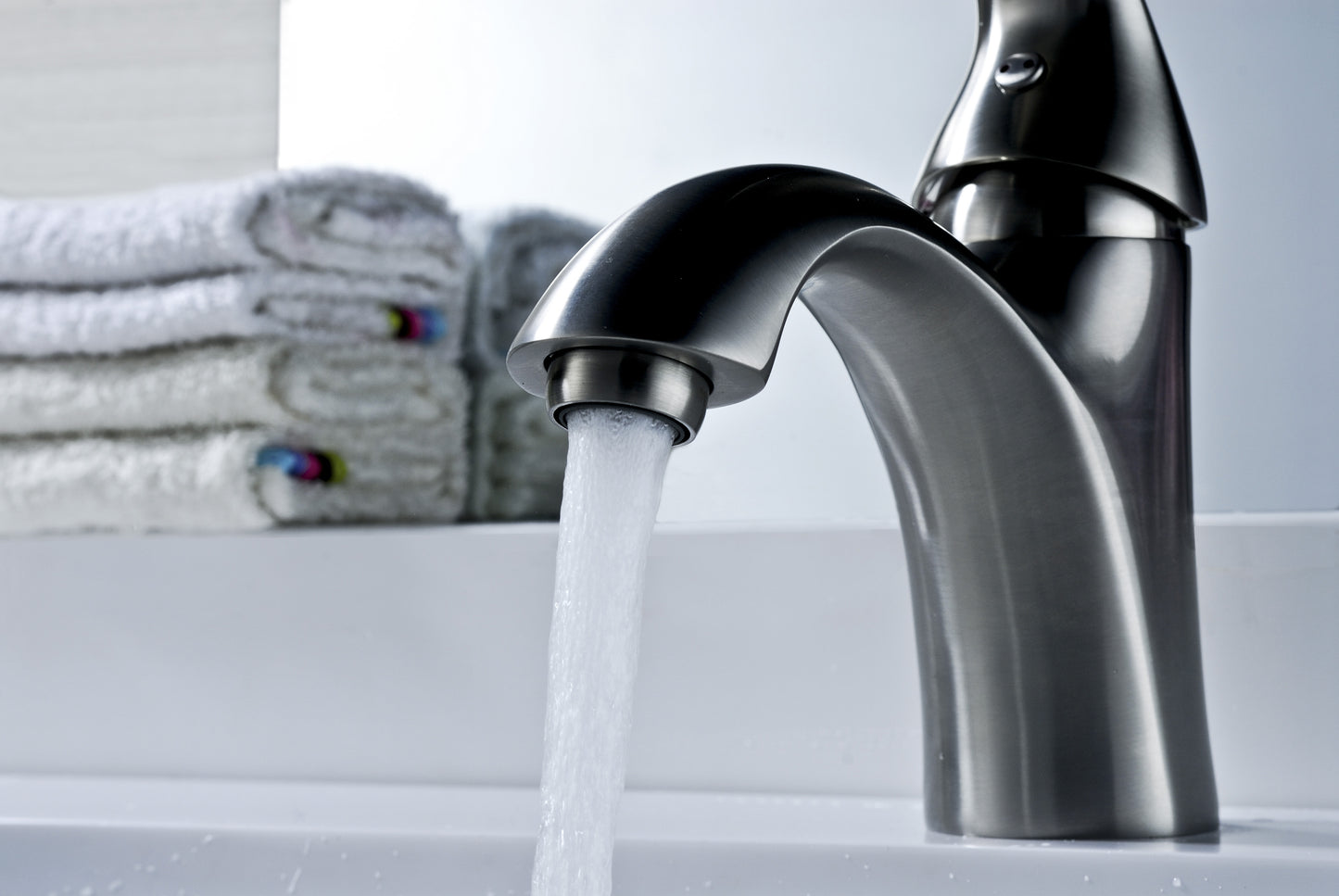 Clavier Series Single Hole Single-Handle Mid-Arc Bathroom Faucet