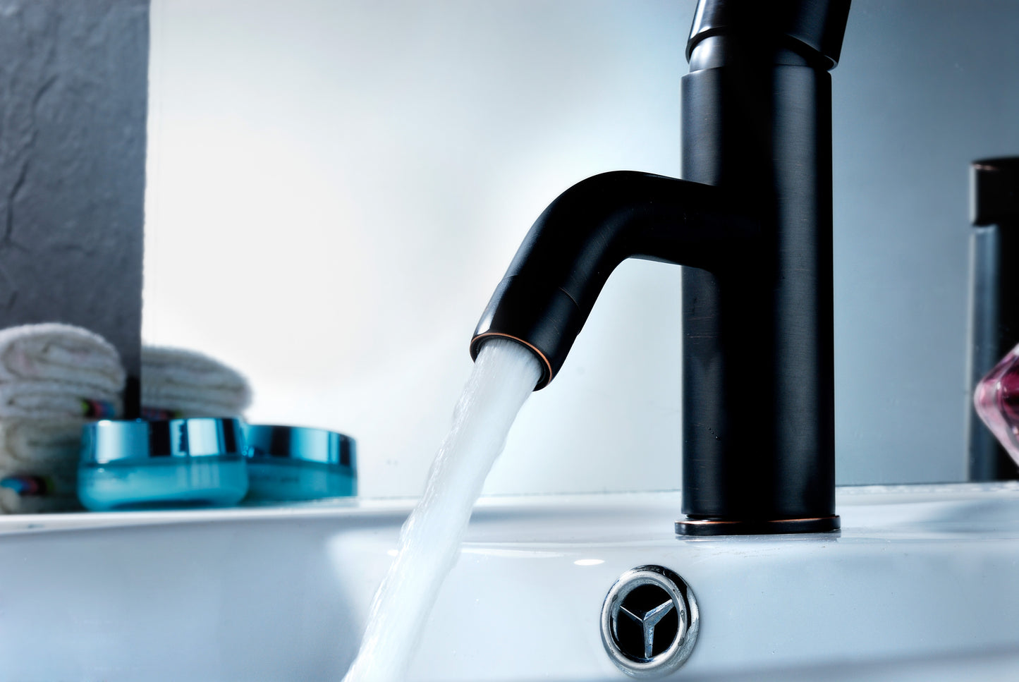 Bravo Series Single Hole Single-Handle Low-Arc Bathroom Faucet