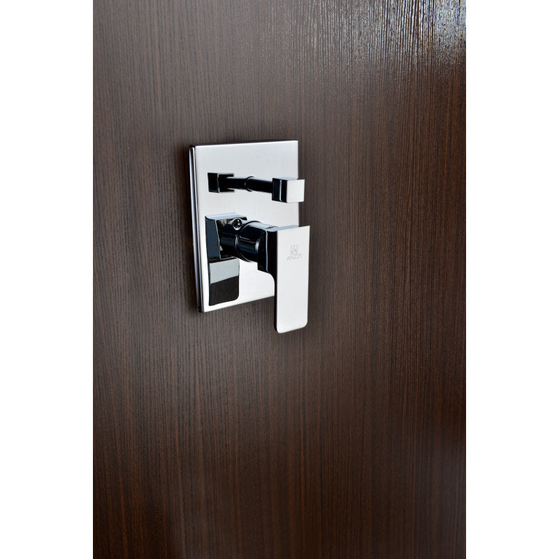 Mezzo Series 1-Handle 1-Spray Tub and Shower Faucet