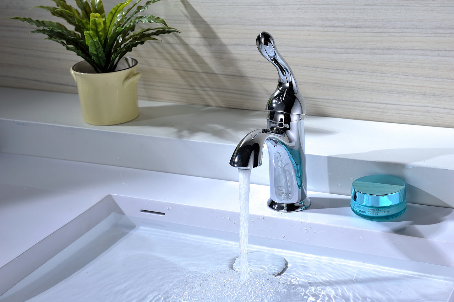 Arc Series Single Hole Single-Handle Low-Arc Bathroom Faucet