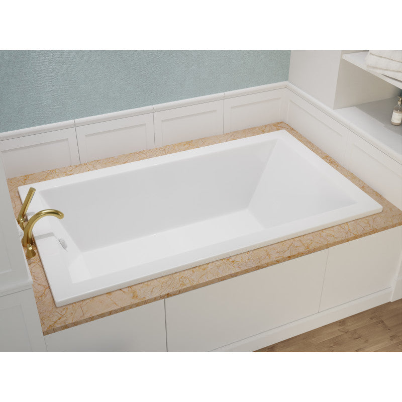 Illyrian 6 ft. Acrylic Reversible Drain Rectangular Bathtub in White