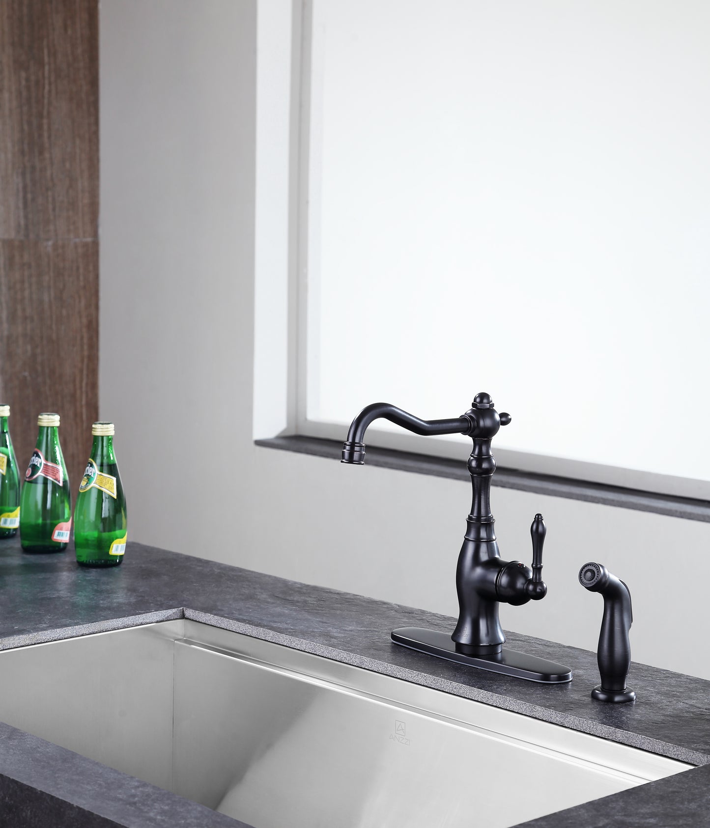Highland Single-Handle Standard Kitchen Faucet with Side Sprayer