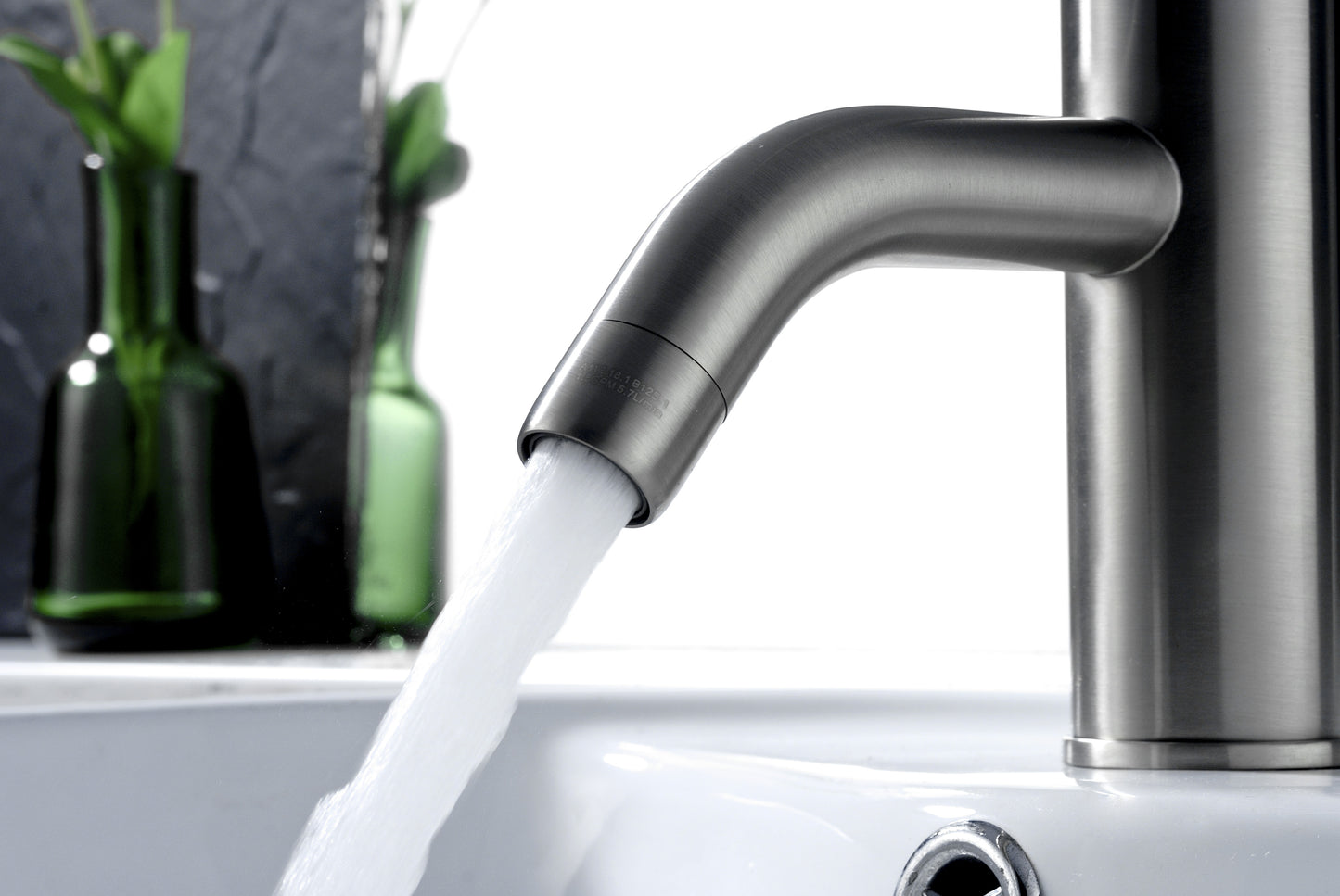 Bravo Series Single Hole Single-Handle Low-Arc Bathroom Faucet