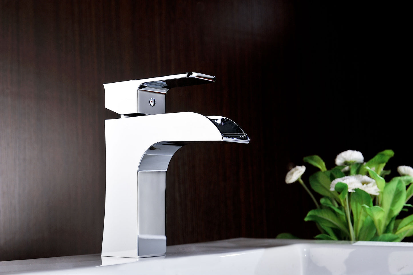 L-AZ019 - Forza Series Single Hole Single-Handle Low-Arc Bathroom Faucet in Polished Chrome