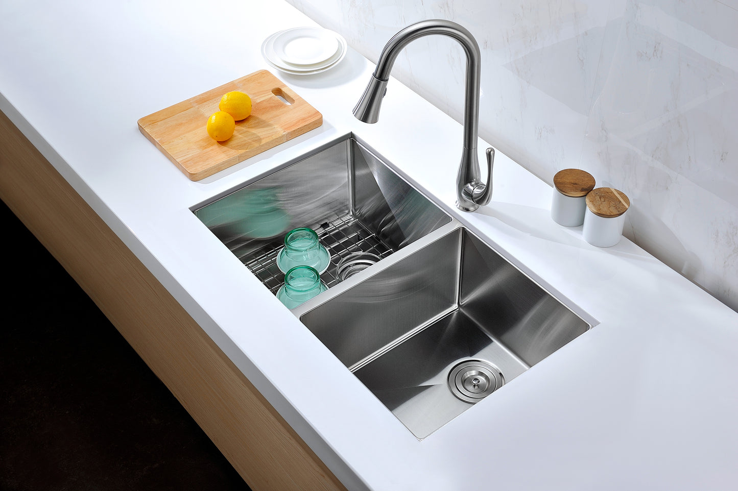 Vanguard Undermount Stainless Steel 32 in. 0-Hole 50/50 Double Bowl Kitchen Sink in Brushed Satin