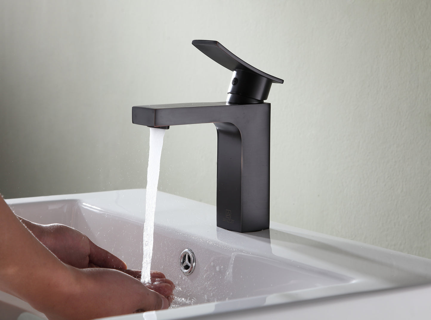 Promenade Single Hole Single Handle Bathroom Faucet