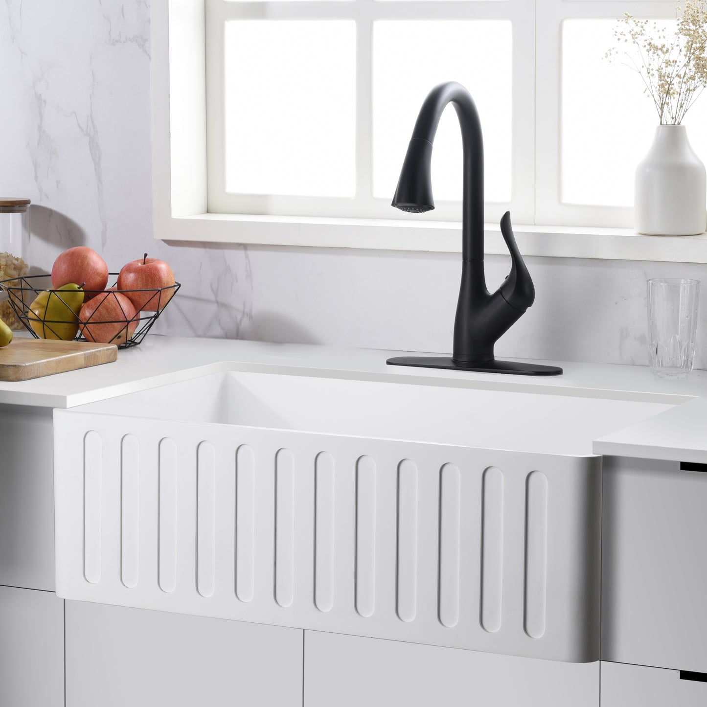 Accent Series Single-Handle Pull-Down Sprayer Kitchen Faucet