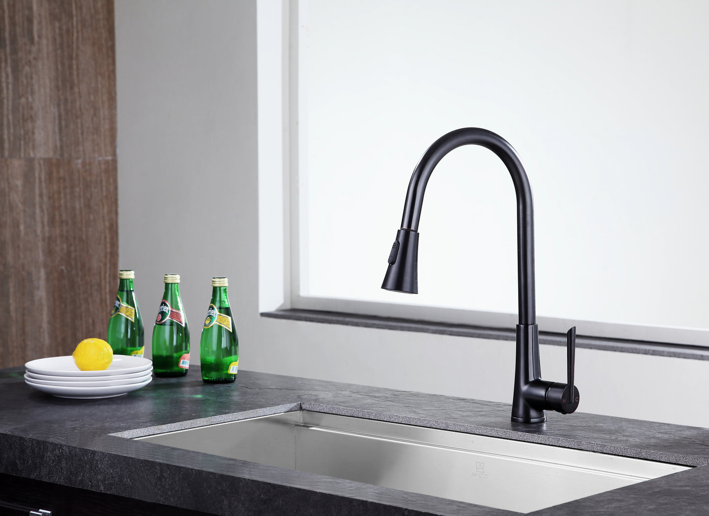 KF-AZ216ORB - ANZZI Tulip Series 17.72 in.H Single-Handle Pull-Out Sprayer Kitchen Faucet with Brass Material in Oil Rubbed Bronze Finish