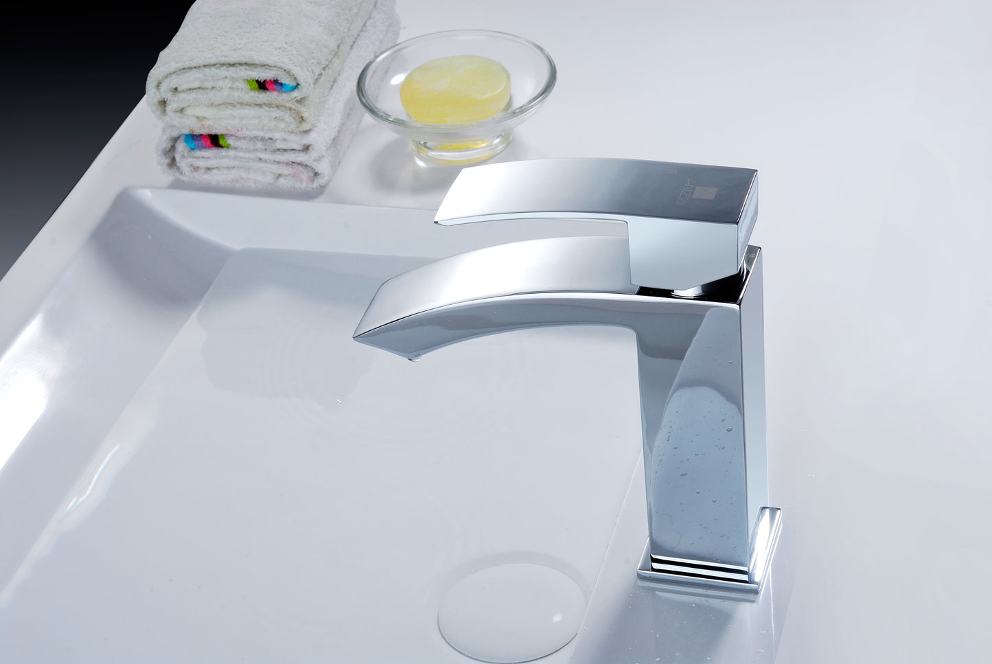 Revere Series Single Hole Single-Handle Low-Arc Bathroom Faucet