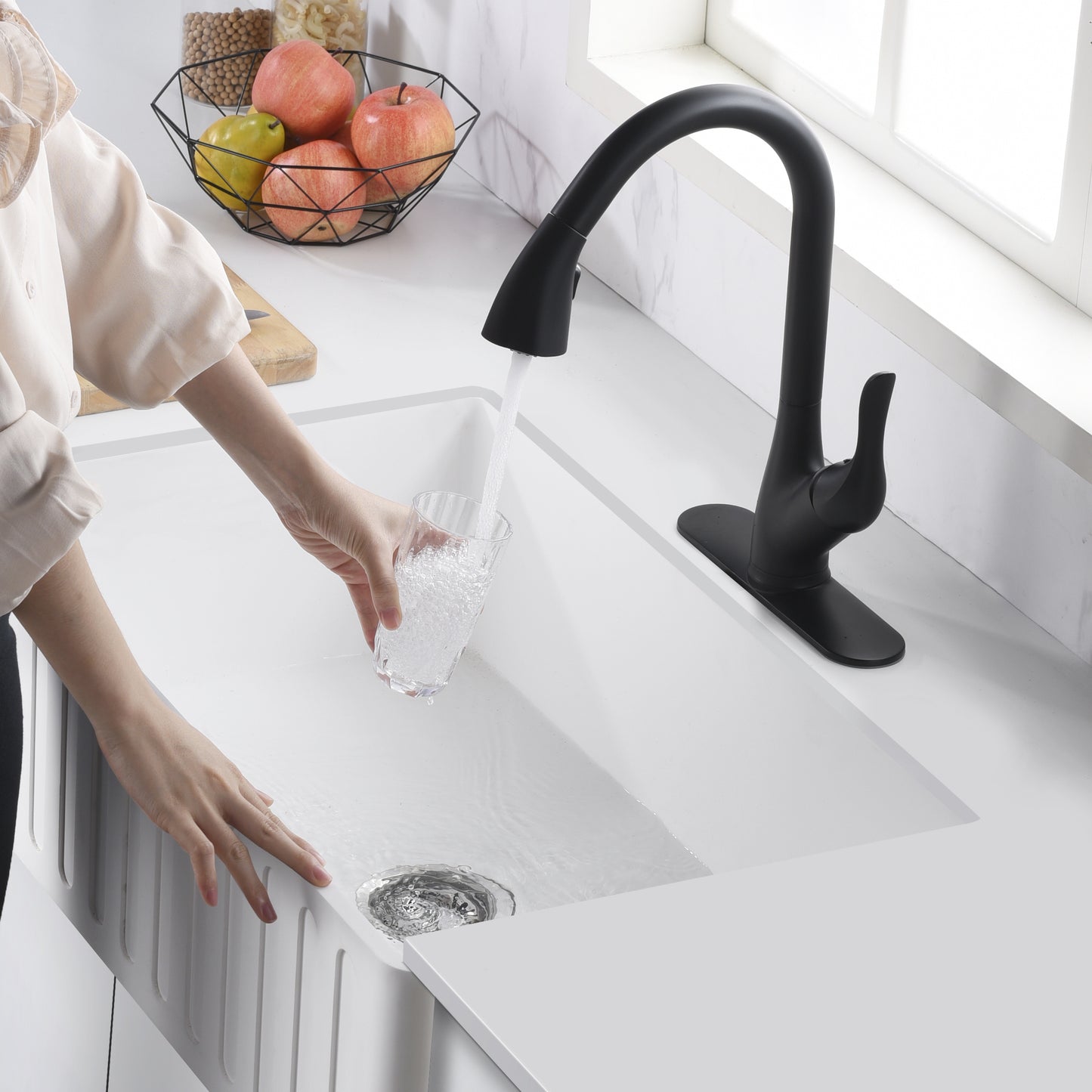 Accent Series Single-Handle Pull-Down Sprayer Kitchen Faucet