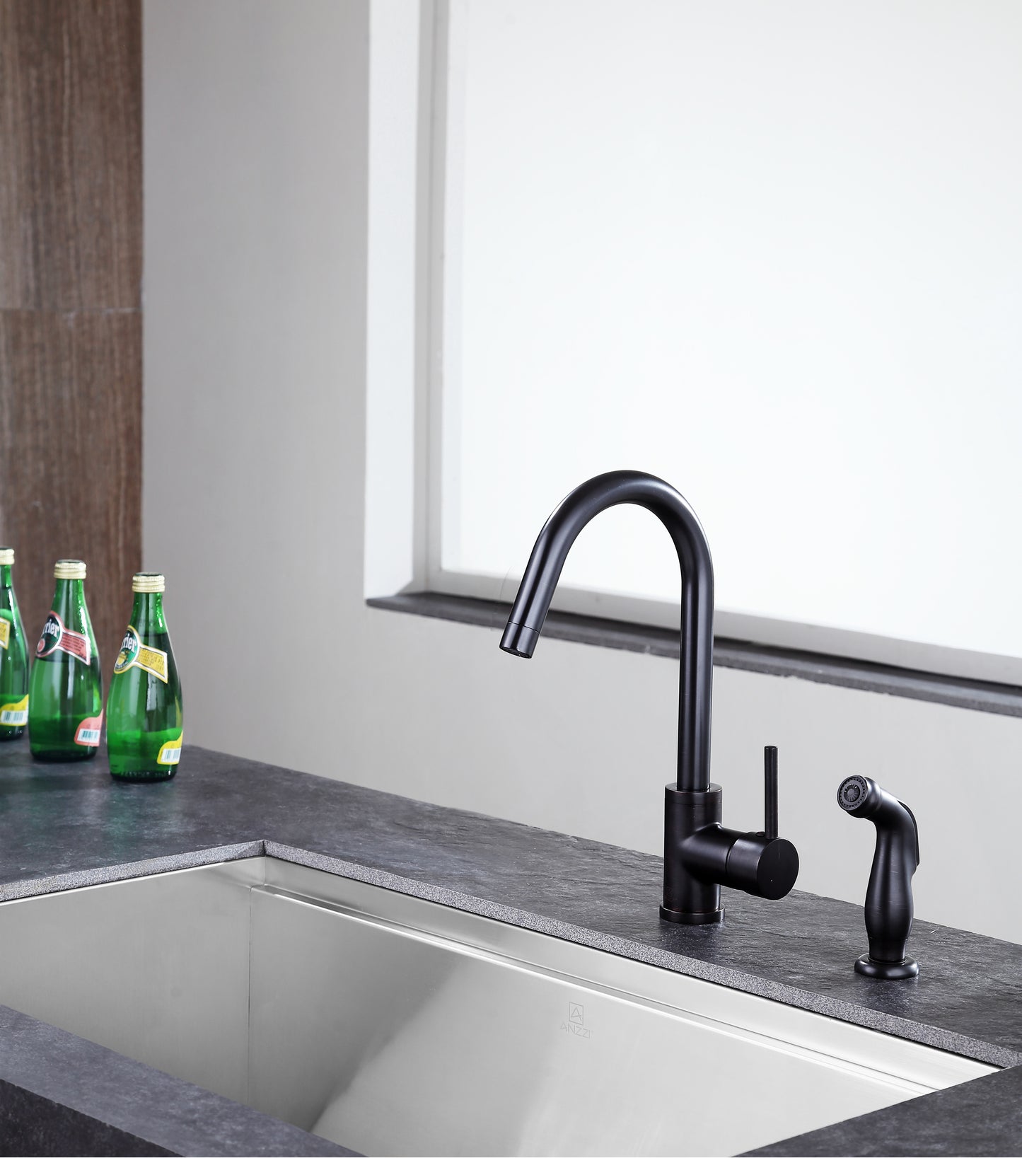 Farnese Single-Handle Standard Kitchen Faucet with Side Sprayer