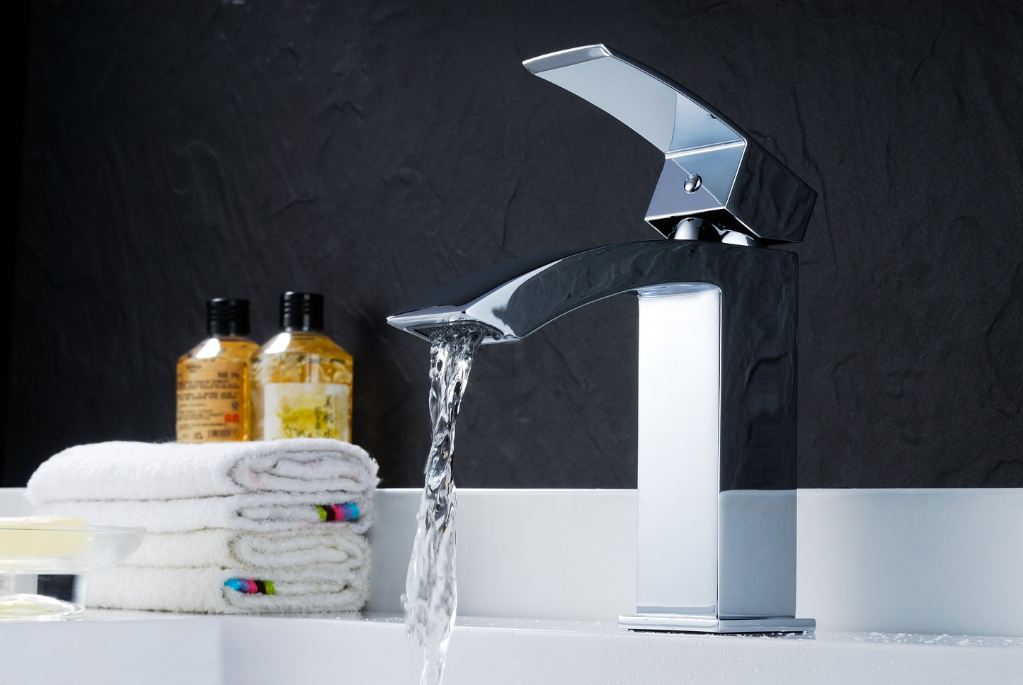 Revere Series Single Hole Single-Handle Low-Arc Bathroom Faucet