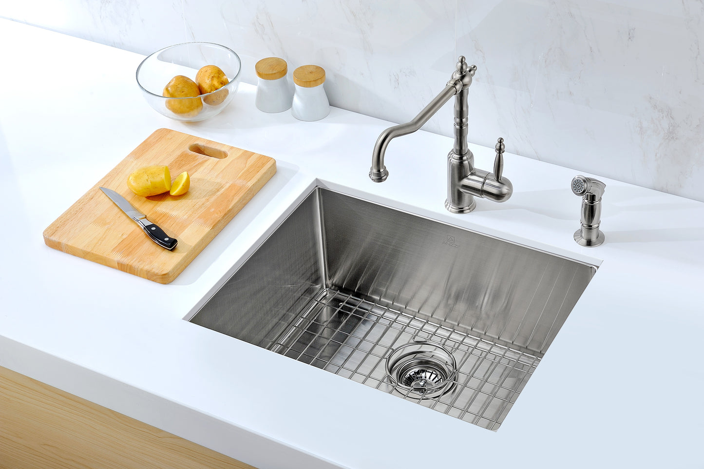 Vanguard Undermount Stainless Steel 23 in. 0-Hole Single Bowl Kitchen Sink in Brushed Satin