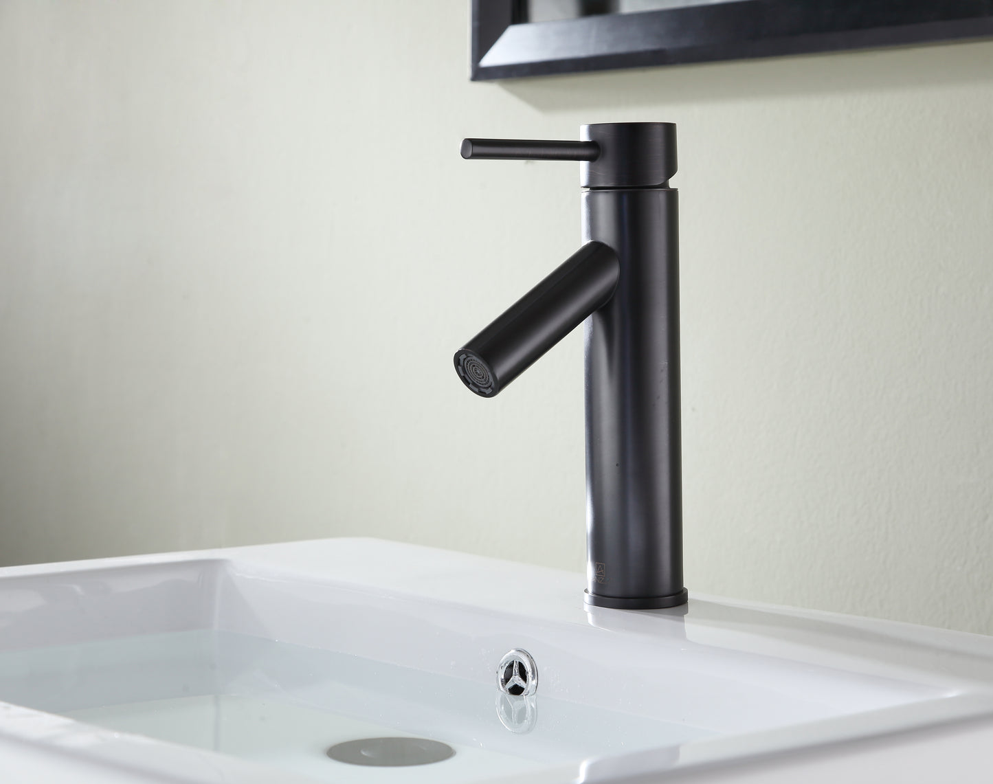 L-AZ110ORB - Valle Single Hole Single Handle Bathroom Faucet in Oil Rubbed Bronze