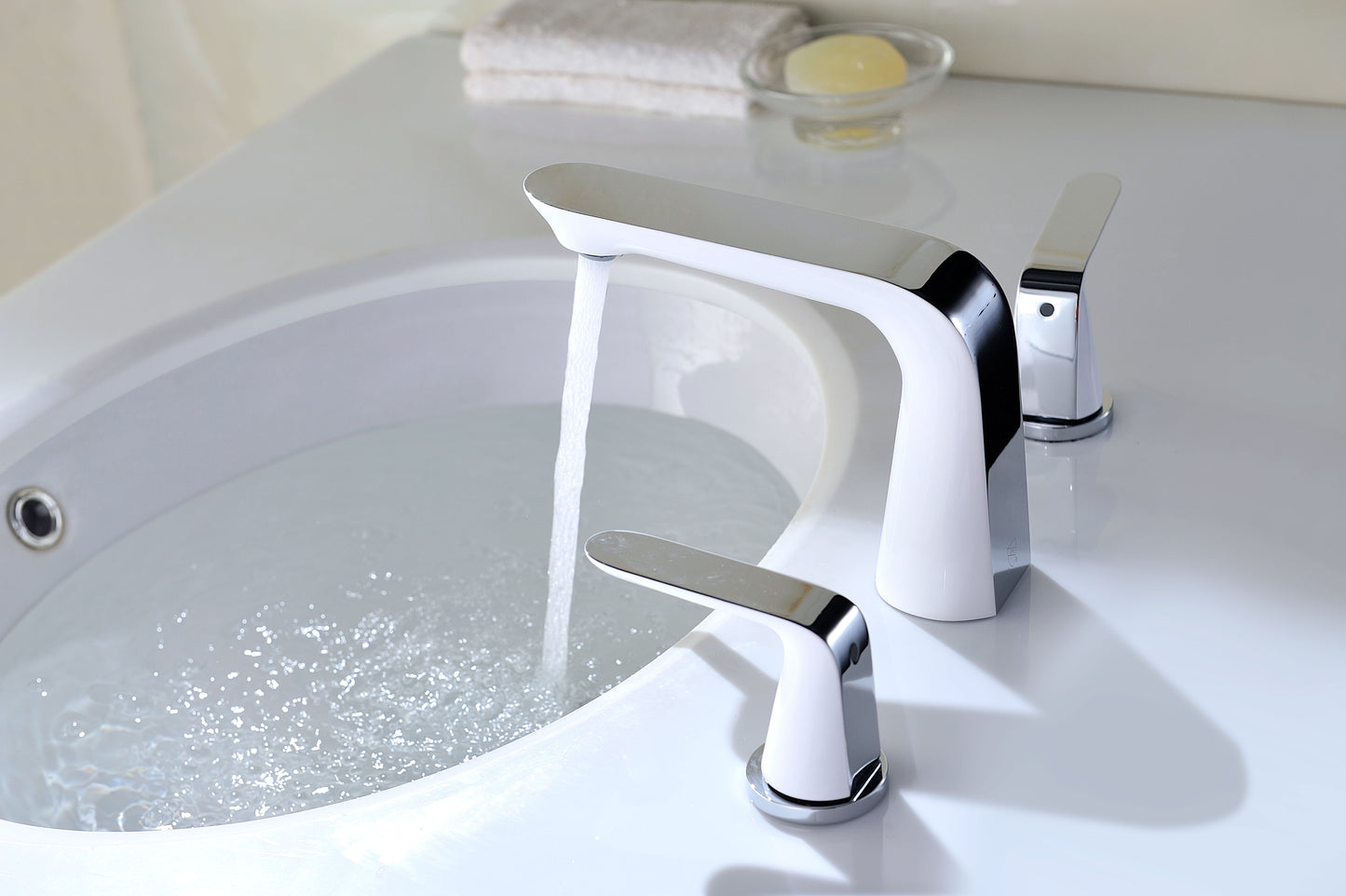 Pendant Series 8 in. Widespread 2-Handle Low-Arc Bathroom Faucet in Polished Chrome