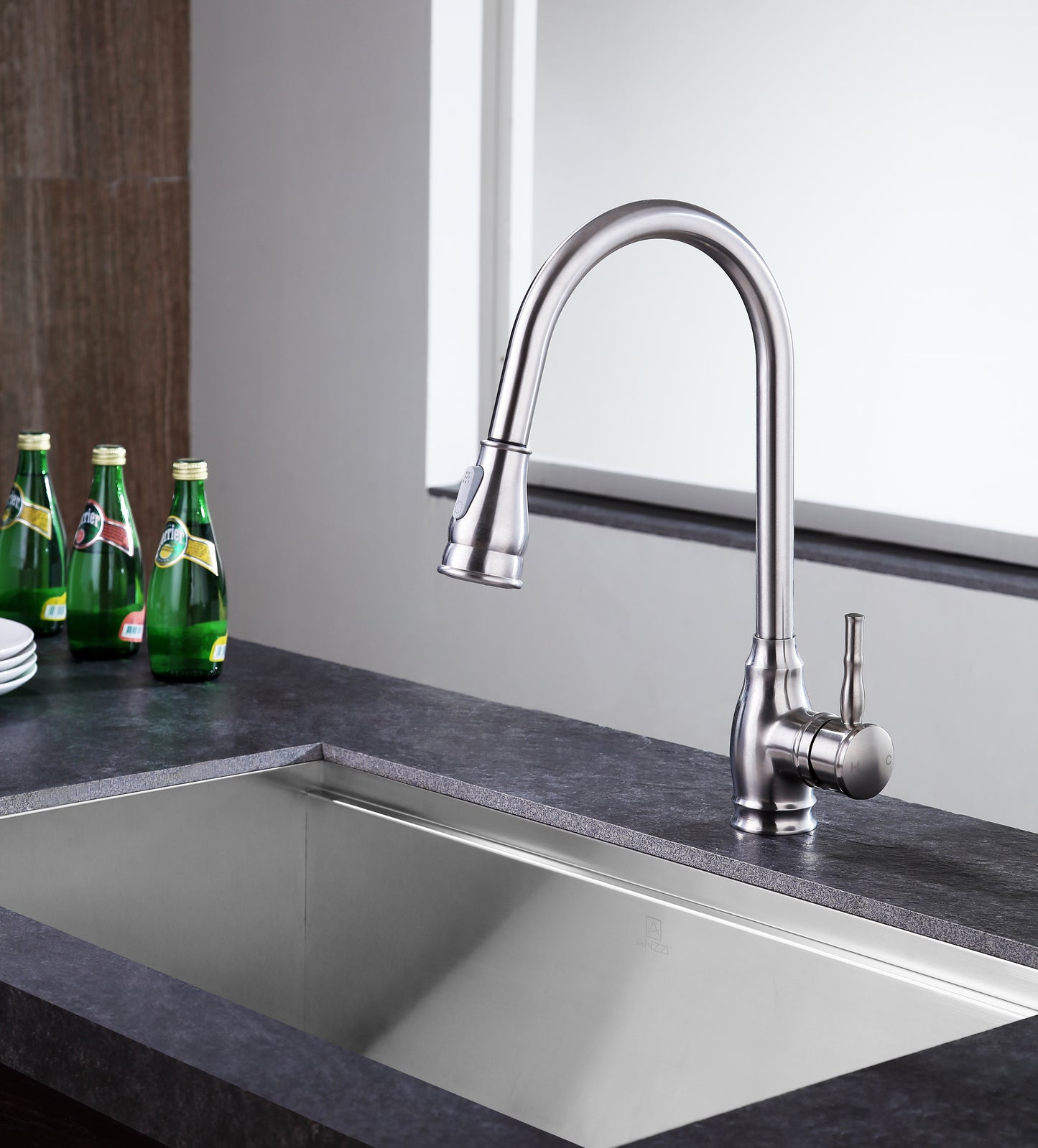 Bell Single-Handle Pull-Out Sprayer Kitchen Faucet