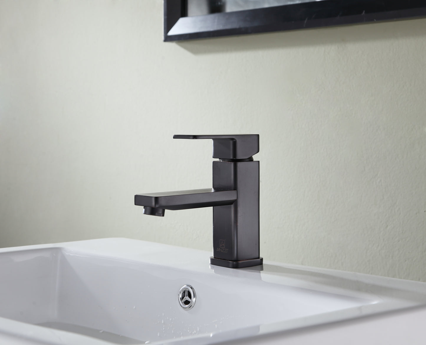 L-AZ122ORB - Naiadi Single Hole Single Handle Bathroom Faucet in Oil Rubbed Bronze