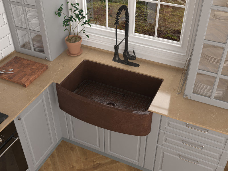 Pieria Farmhouse Handmade Copper 33 in. 0-Hole Single Bowl Kitchen Sink in Hammered Antique Copper